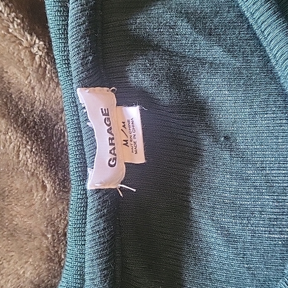 Button Up Crop - Picture 2 of 2